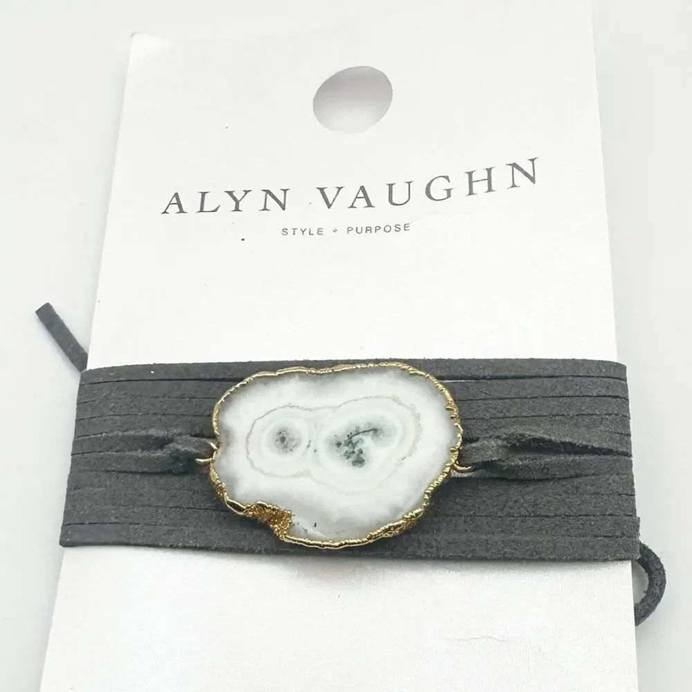 Alyn Vaughn Wrap Agate Natural Stone Bracelet Jewelry NWT $40 Gray Gold White